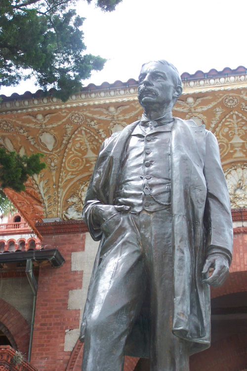 Statue of Henry Flagler